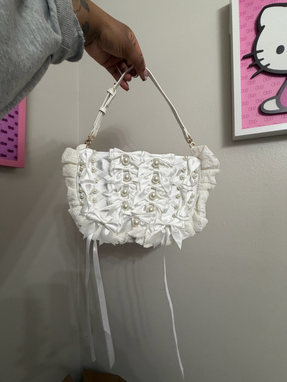 AKIRA White Pearl & Bow Mini Shoulder Bag